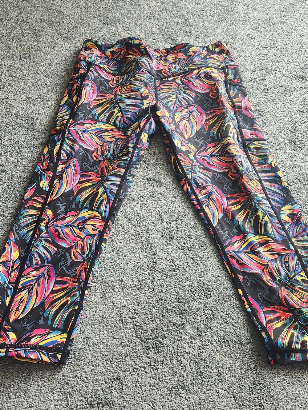 Constantly Varied Gear Women's Black Tropical Leaf Capri Pants